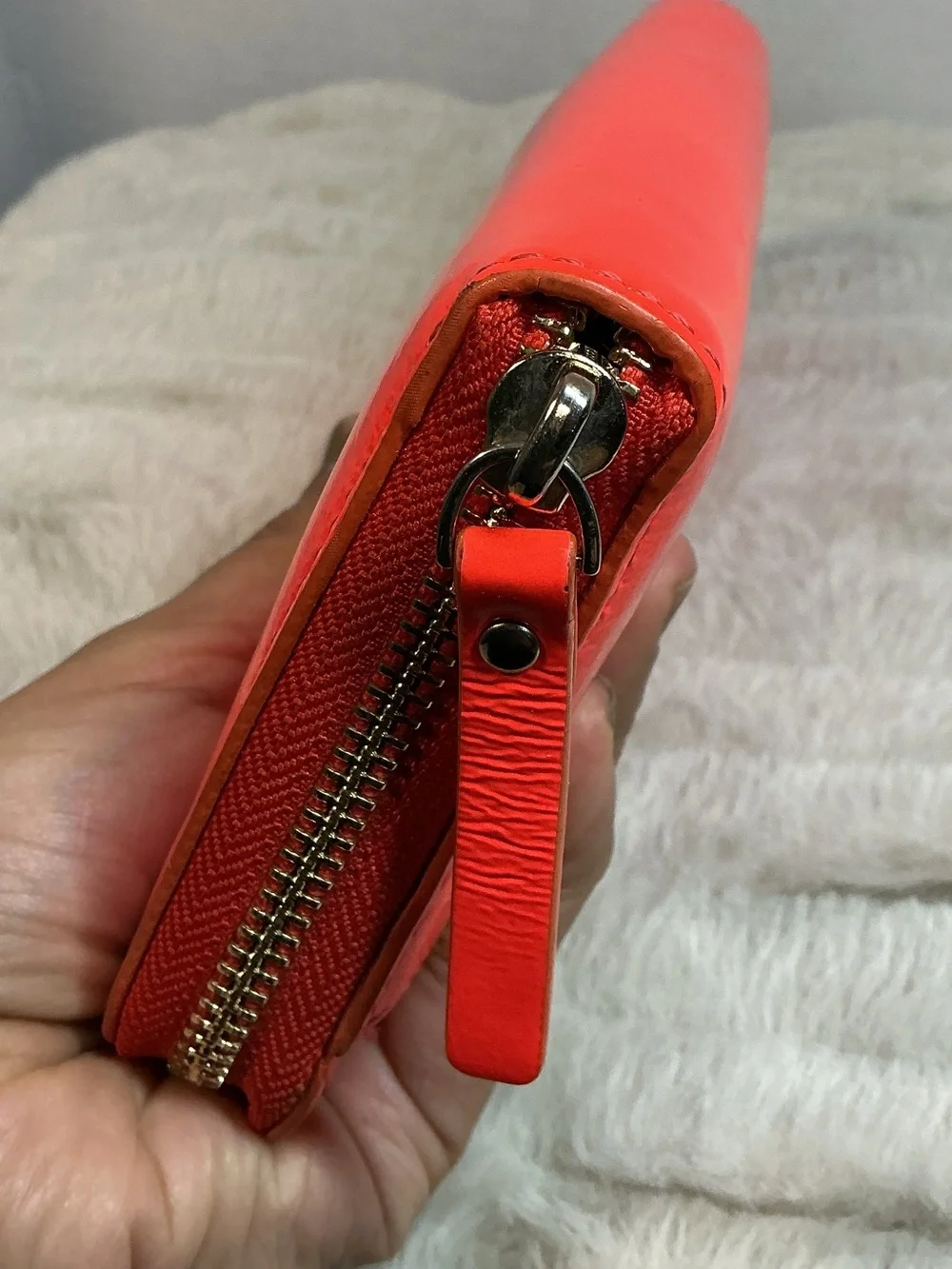 Kate Spade New York Bright Orange/Red Leather Zip Wallet – Great Condition
